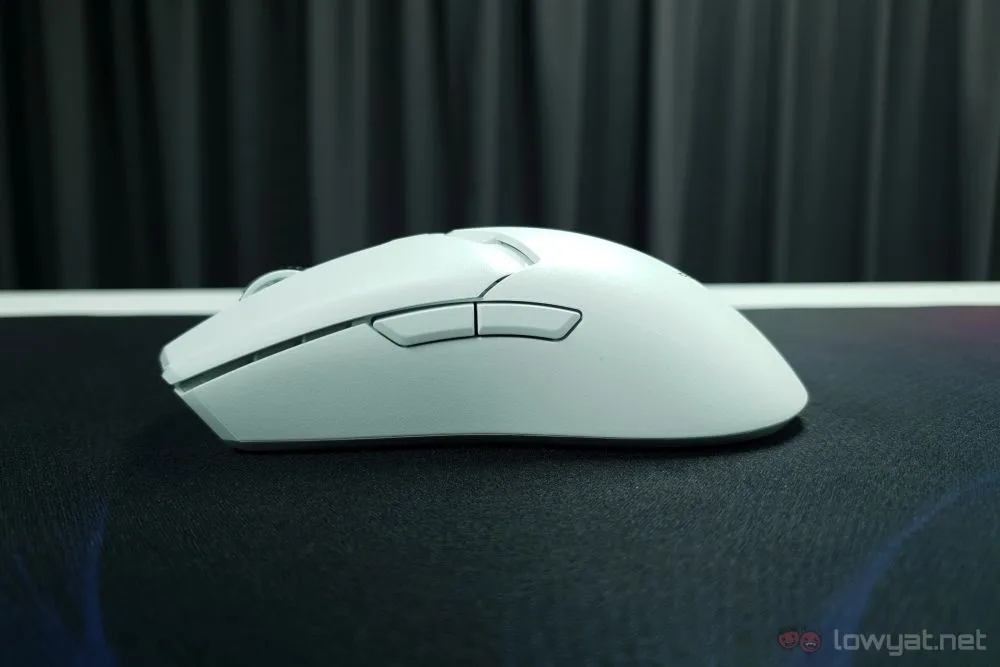 Razer Viper V2 Pro side