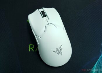 Razer Viper V2 Pro top