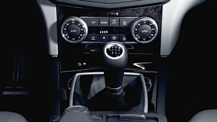 mercedes-benz manual transmission phase out