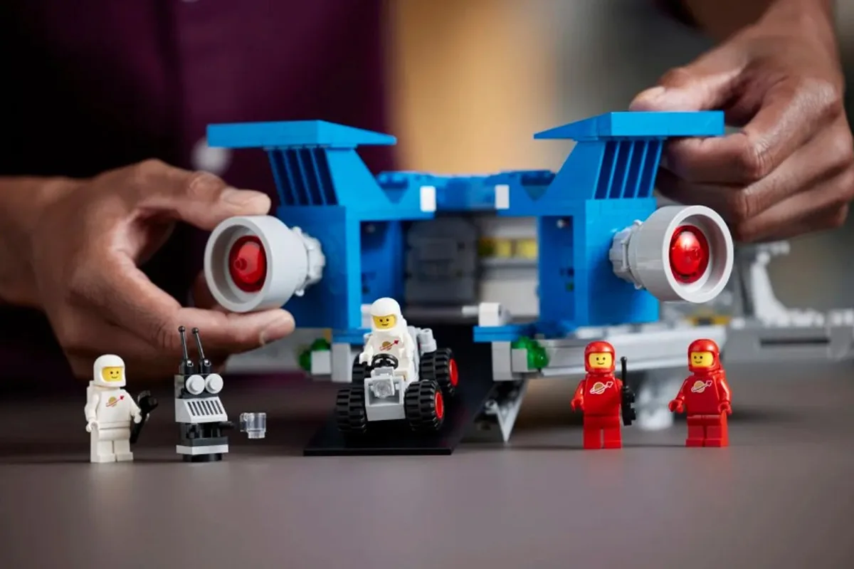LEGO Galaxy Explorer remaster Lion Knights' Castle