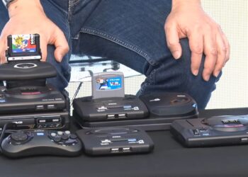 Sega Mega Drive Mini 2 size comparison