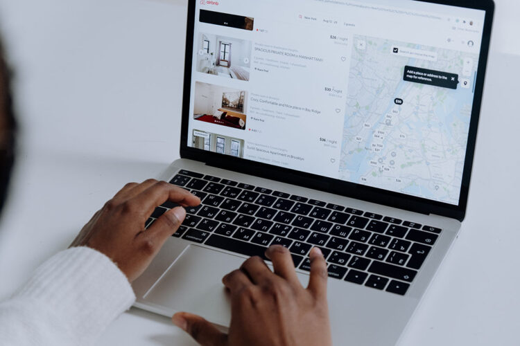 airbnb permanently bans parties