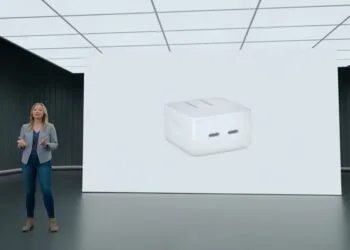 Apple 35W Dual USB-C Port Power Adapter WWDC