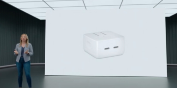 Apple 35W Dual USB-C Port Power Adapter WWDC