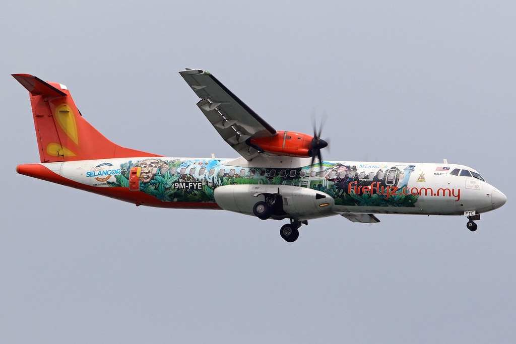 firefly airline plane