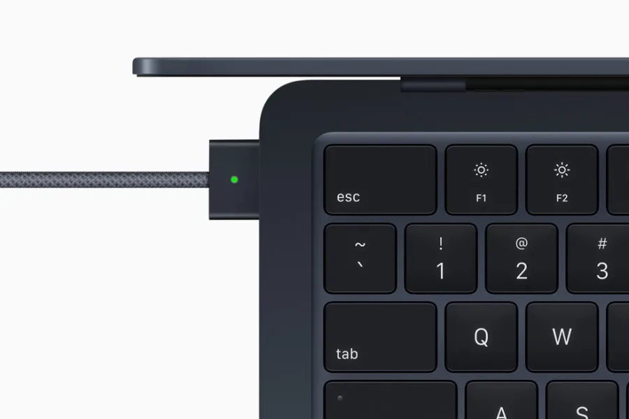 Apple MacBook Air M2