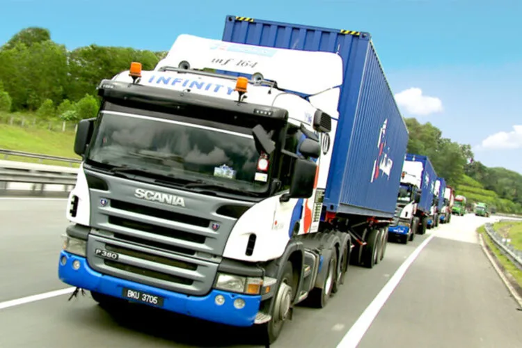 trucks heavy vehicles traffic jams
