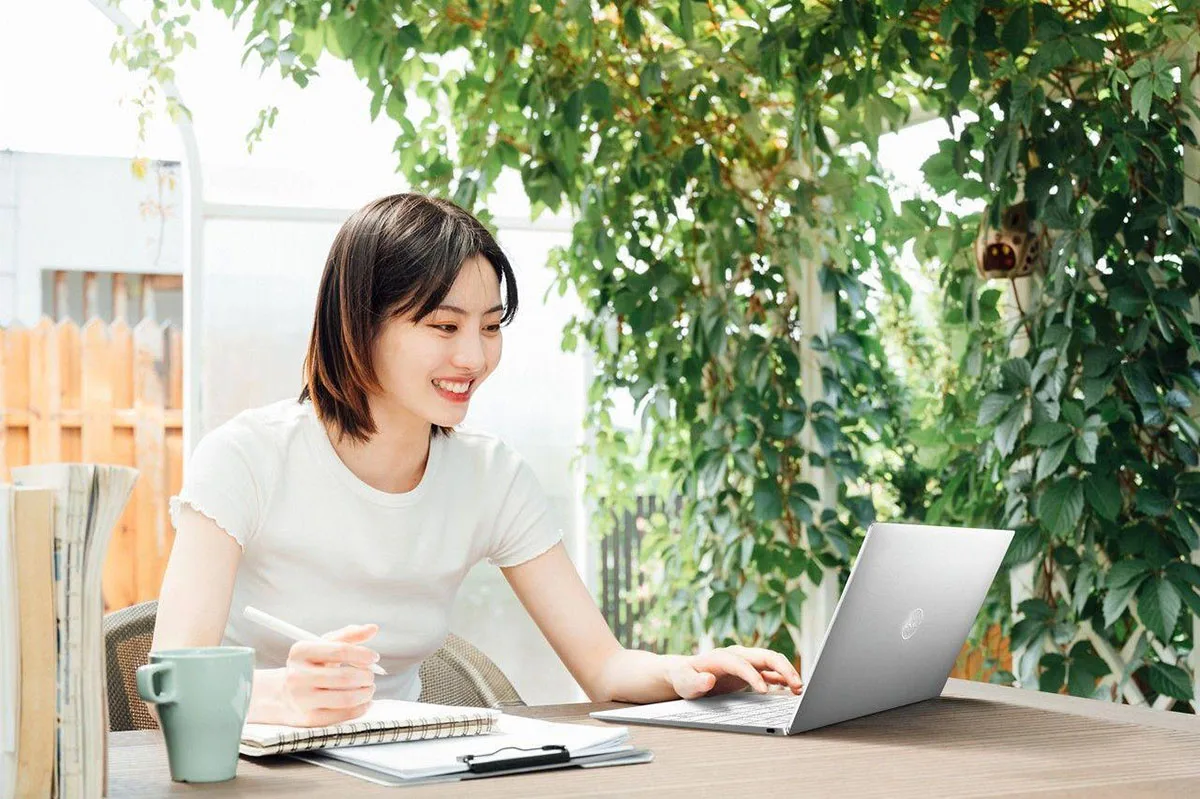 Modern and Power laptops from Dell Windows 11
