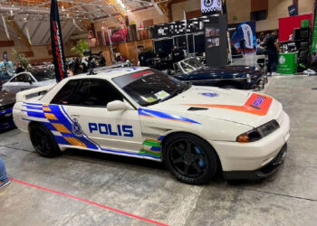 Police Seizes Skyline R32 Patrol Car Livery
