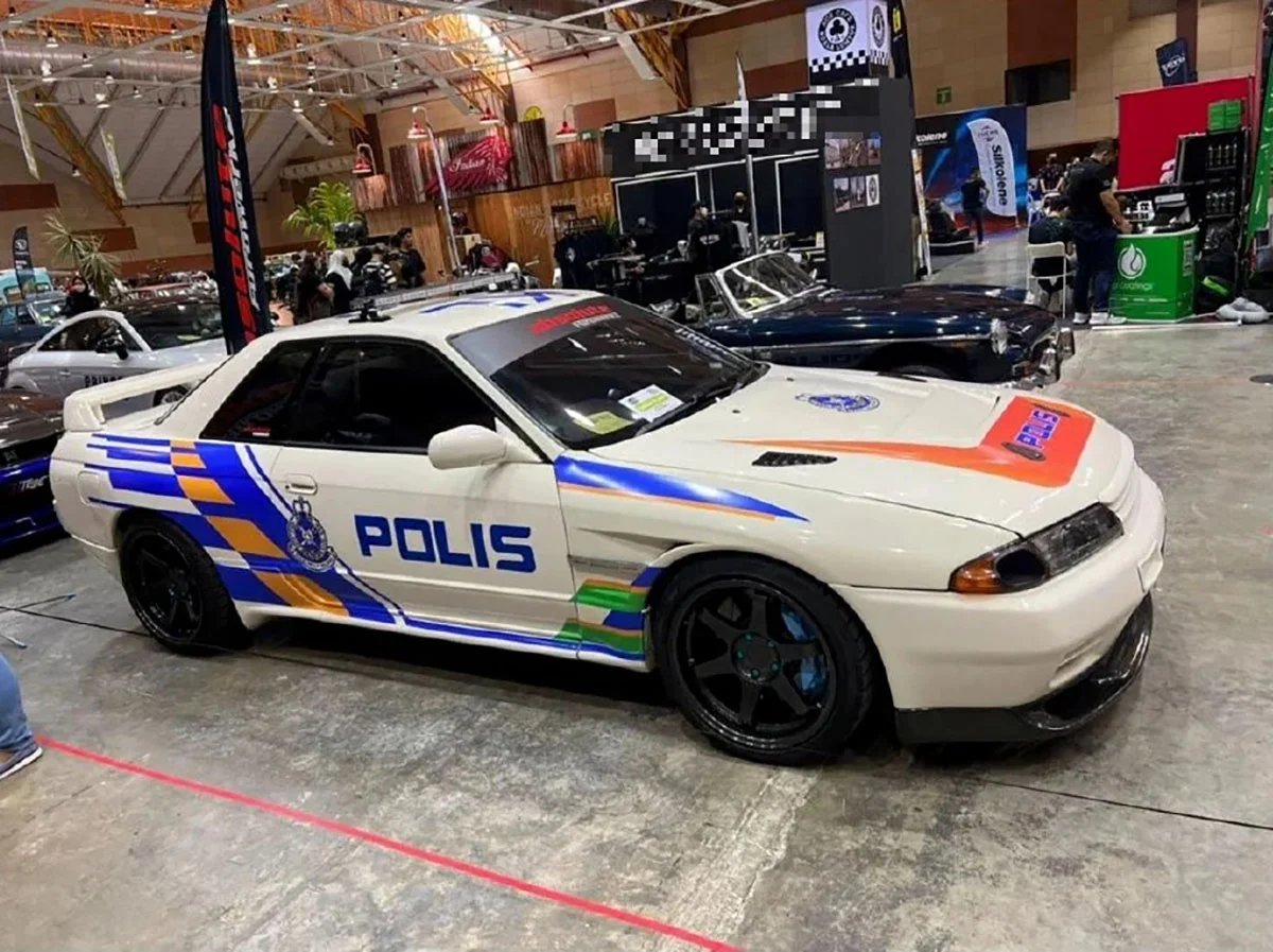 Police Seizes Skyline R32 Patrol Car Livery