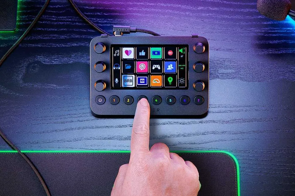 Razer Stream Controller 2