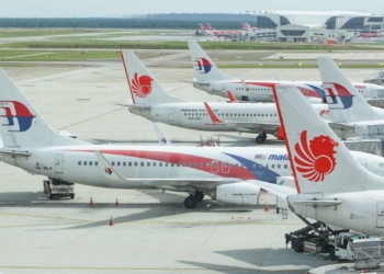 malaysia airlines malindo batik airport flight