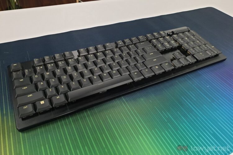 Razer Deathstalker V2 Pro