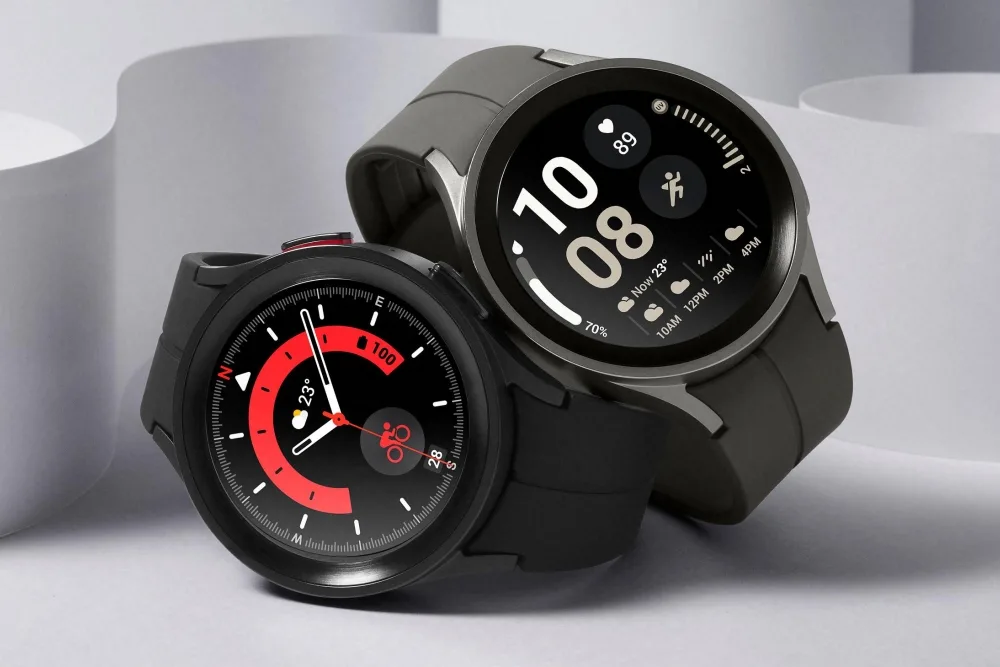 Samsung Galaxy Watch5 Pro Black titanium Grey titanium