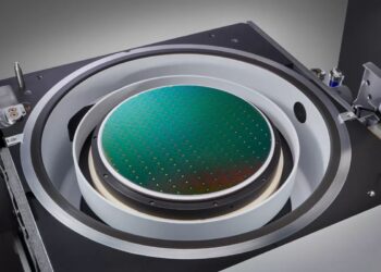 Semiconductor-chip-render-1