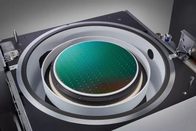 Semiconductor-chip-render-1