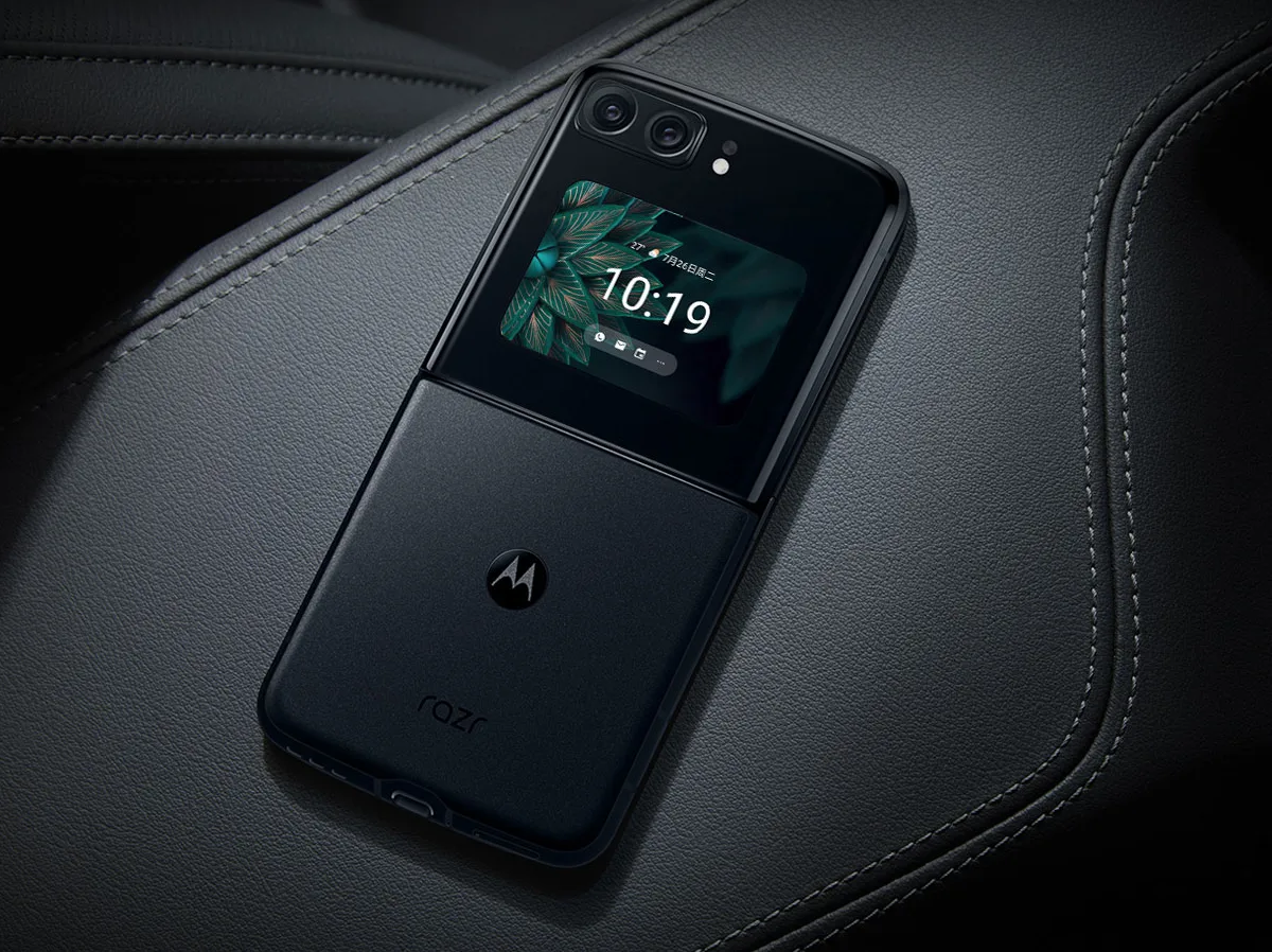 motorola razr 2022 officially launched china