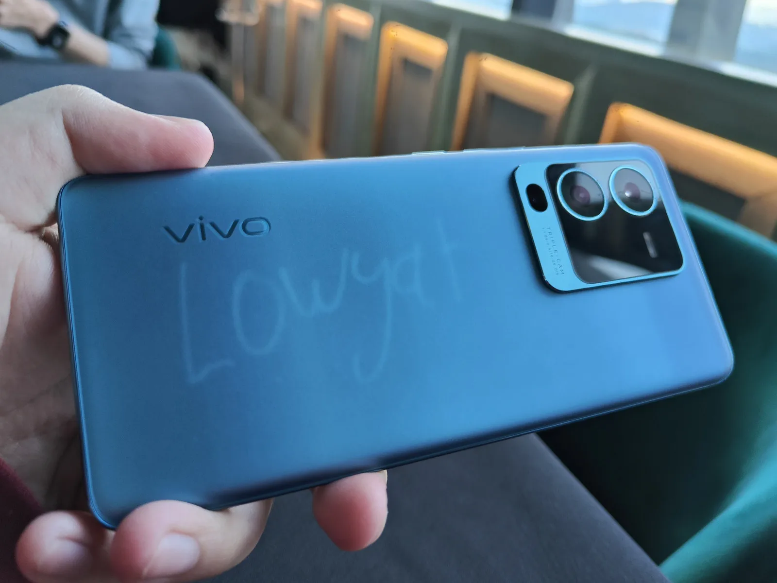 vivo v25 pro