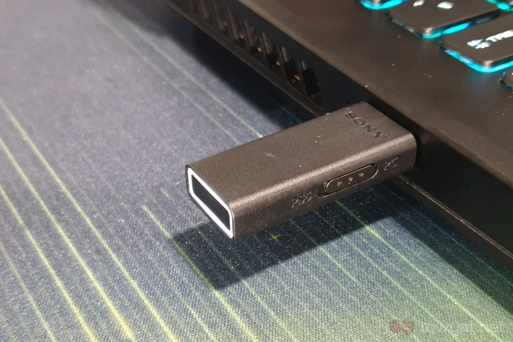 Sony Inzone H9 dongle plugged in