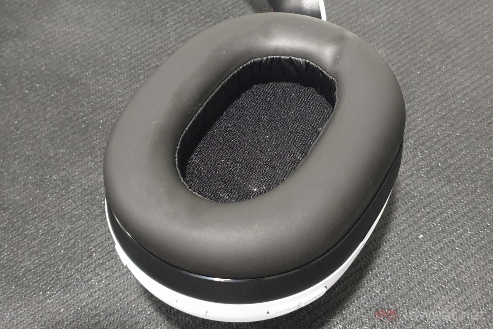 Sony Inzone H9 ear cup