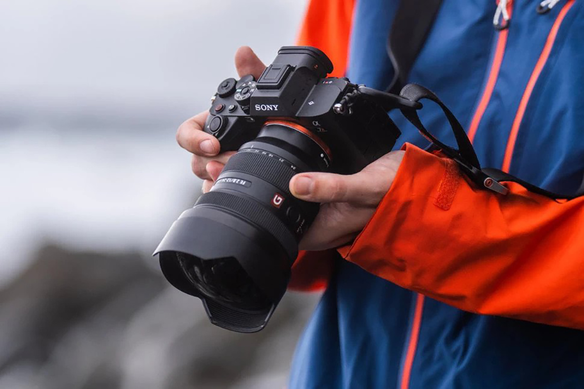 Sony introduces the alpha 7R V as the first ‘AI-powered’ mirrorless camera from its line
