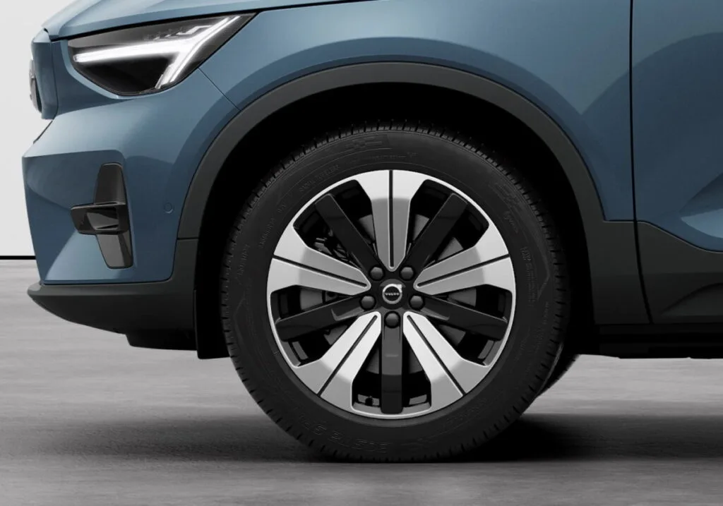 Volvo XC40 Pure Electric 2023