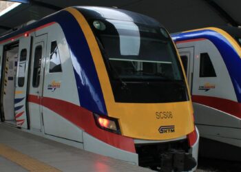 ktmb komuter train