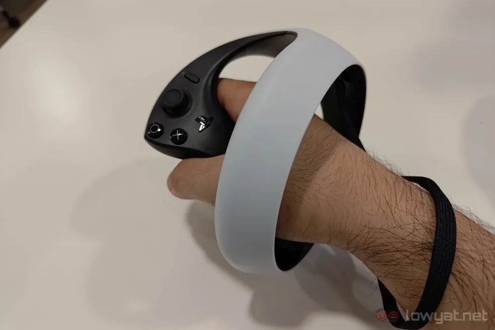 PS VR2 Sense controller hand