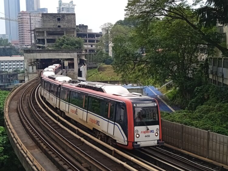 ampang sri petaling lrt rapid kl rail suspended