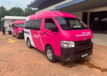rapid kl feeder bus van kumpool shah alam megah lrt