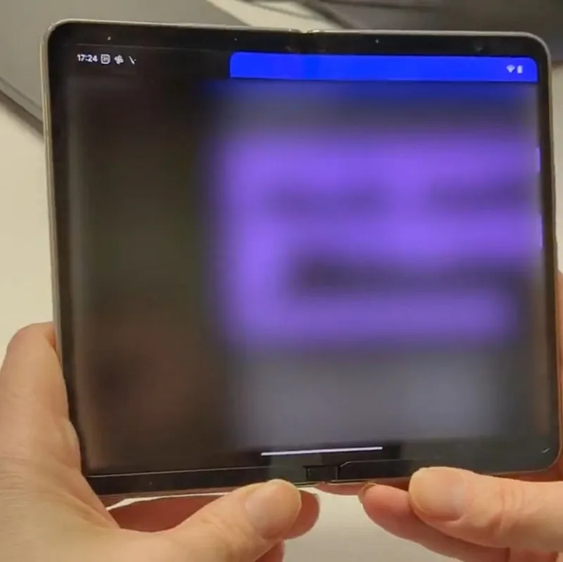 Google Pixel Fold leak footage unfold