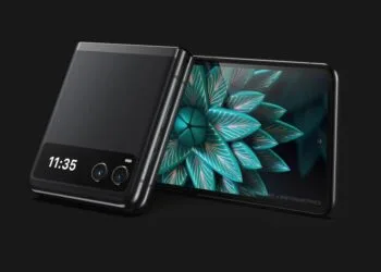 Motorola Razr 2023 render