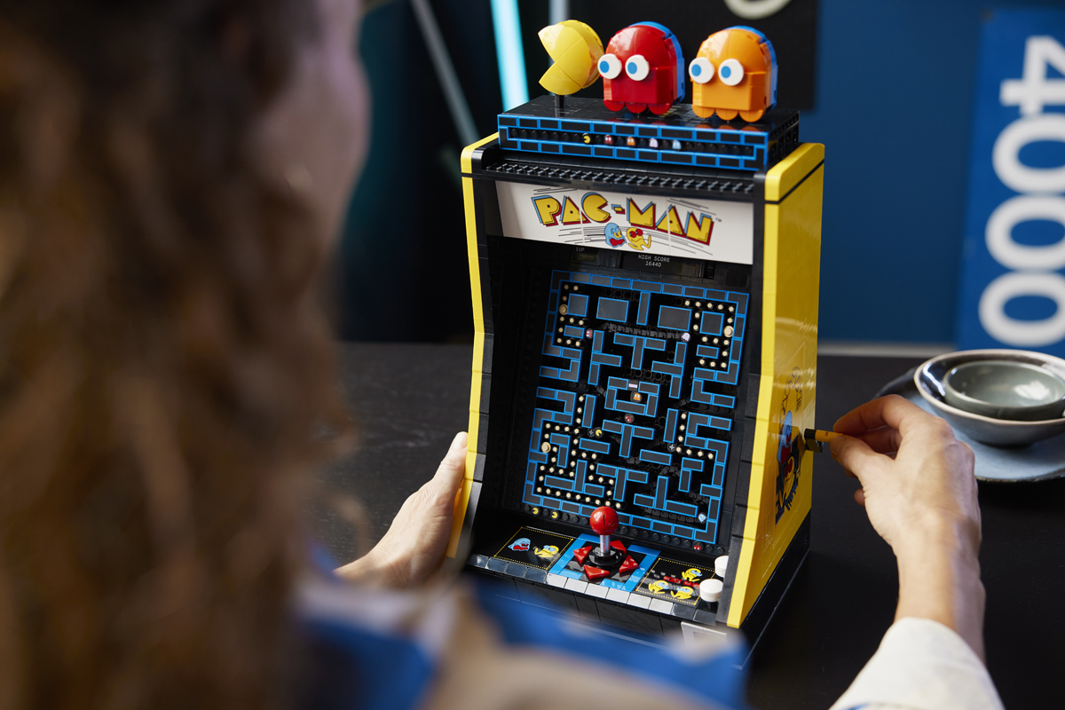 LEGO Unveils PacMan Arcade Set