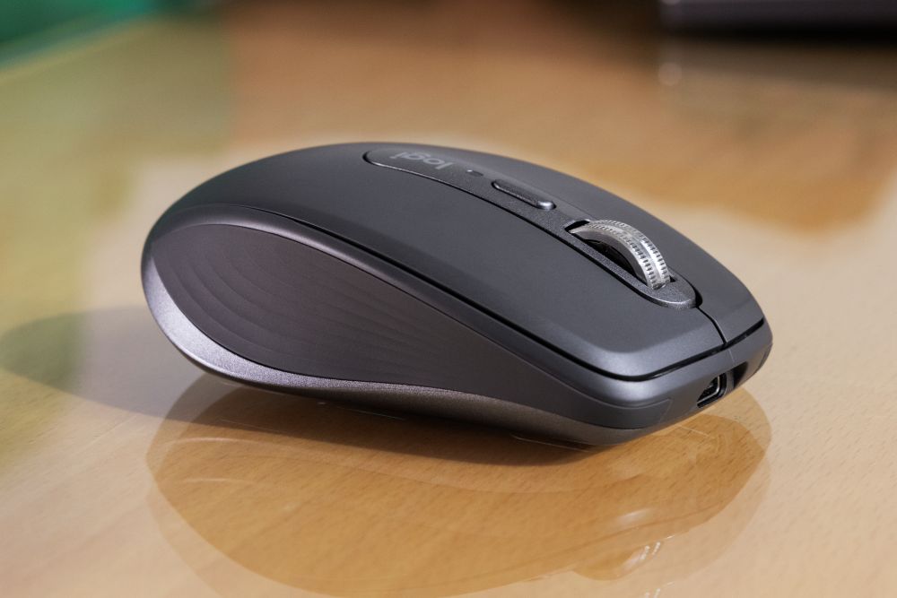 Logitech MX Anywhere 3S side