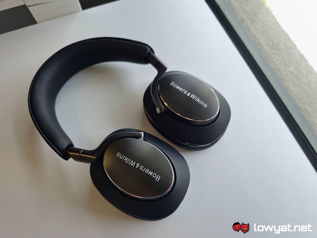 Bowers & Wilkins Px8