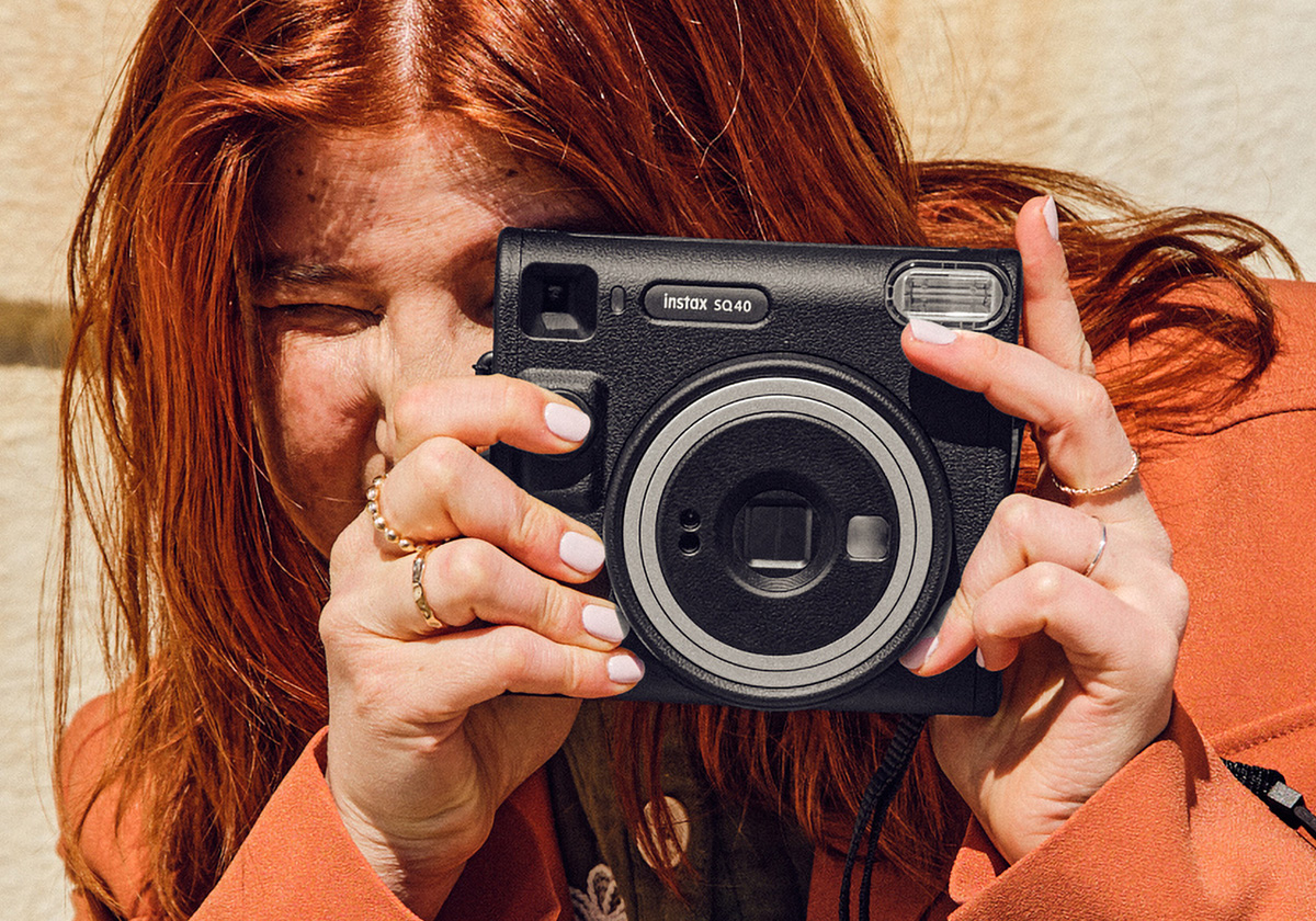 Fujifilm Introduces New Instax SQ40 Camera 