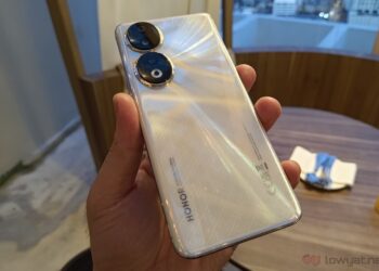 HONOR 90 back