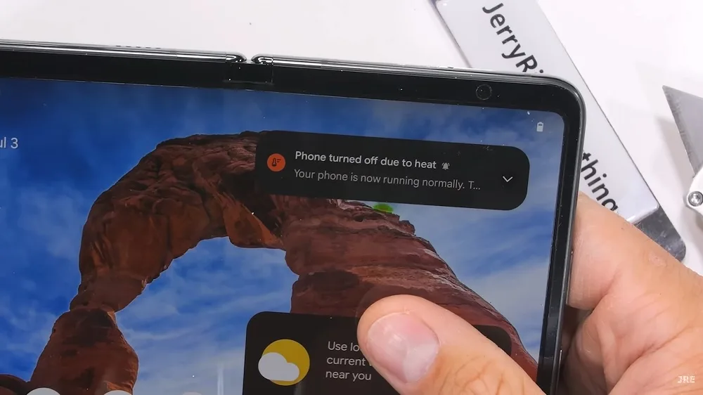 Google Pixel Fold overheat warning JerryRigEverything