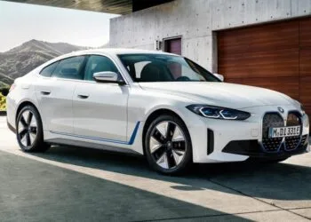 BMW i4 eDrive35