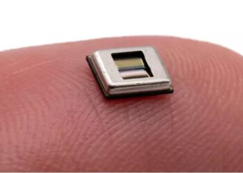 (Image source: Creative and xMEMS Labs.)