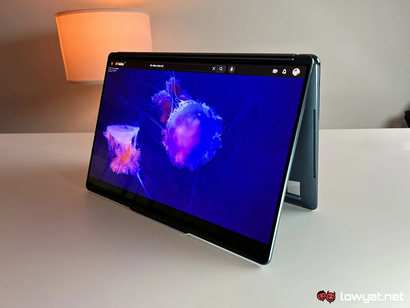 Lenovo Yoga Book 9i