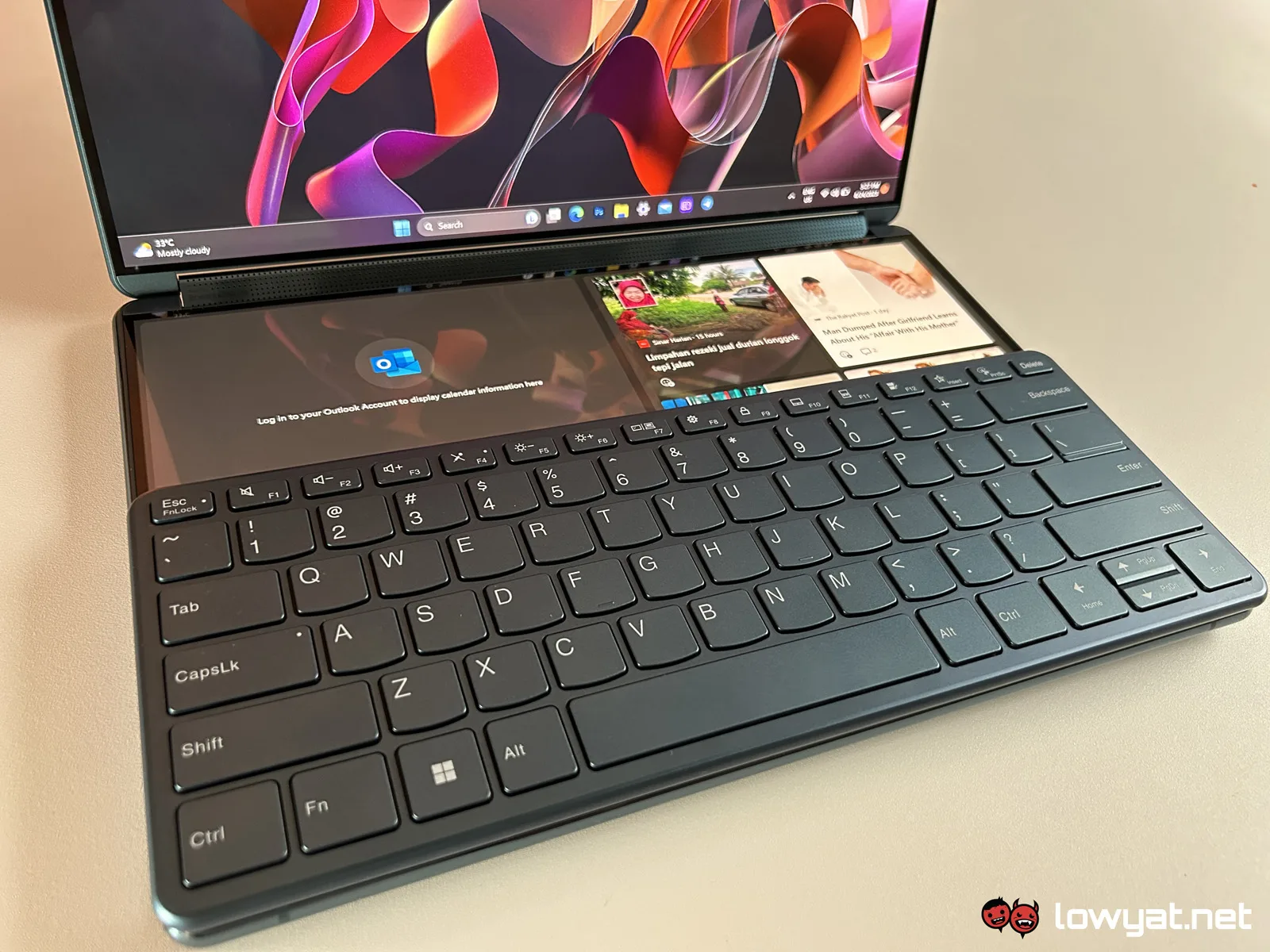 Lenovo Yoga Book 9i