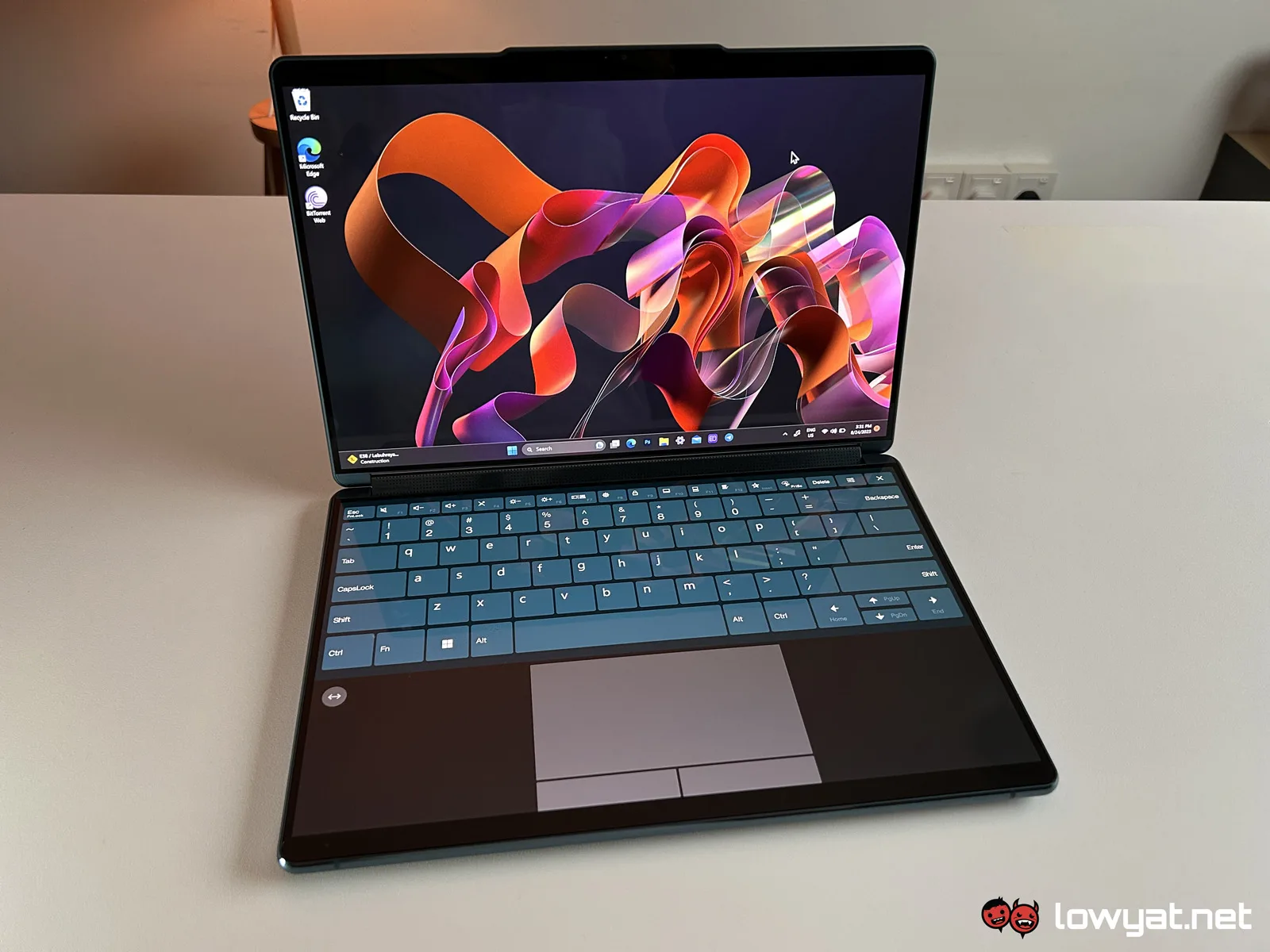 Lenovo Yoga Book 9i