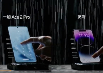 OnePlus Ace 2 Pro rainwater touch demo