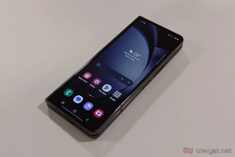 Samsung Galaxy Z Fold5 front