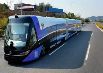 sarawak kuching tram art autonomous rail transit