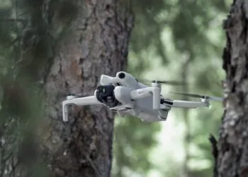 DJI Mini 4 Pro flight