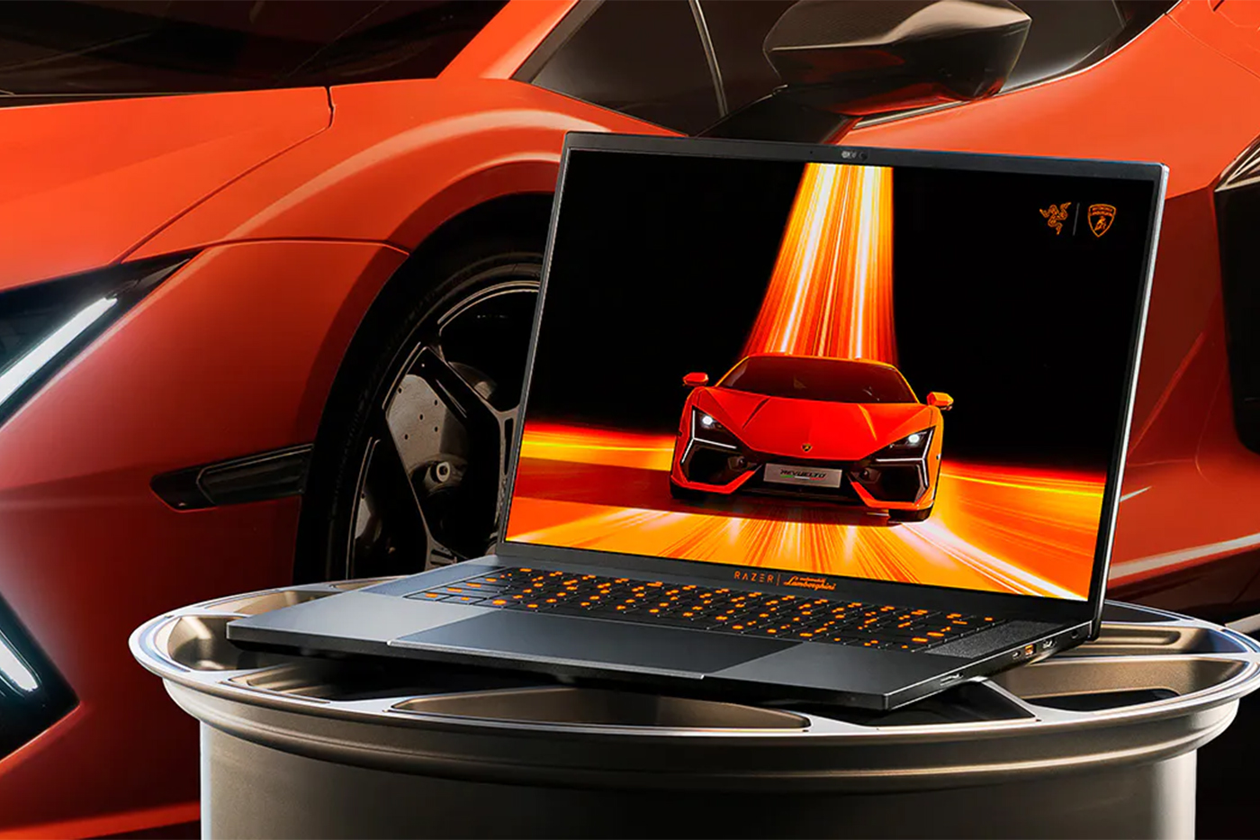 Razer Blade 16 x Automobili Lamborghini Edition