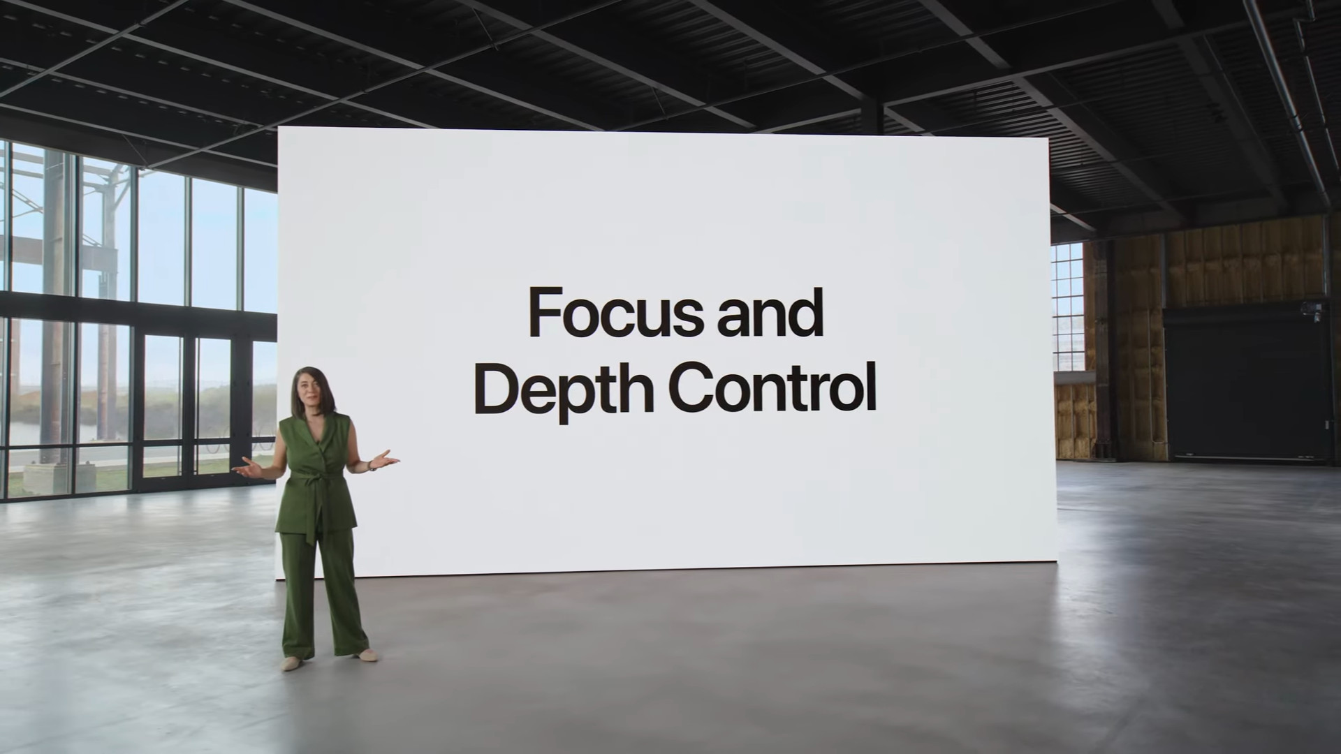 apple iphone 15 14 pro portrait focus depth control