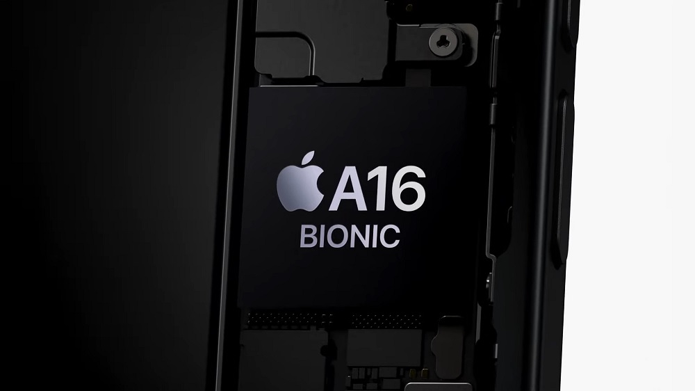 iPhone 15 A16 Bionic